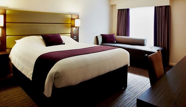 Premier Inn Abergavenny Εξωτερικό φωτογραφία
